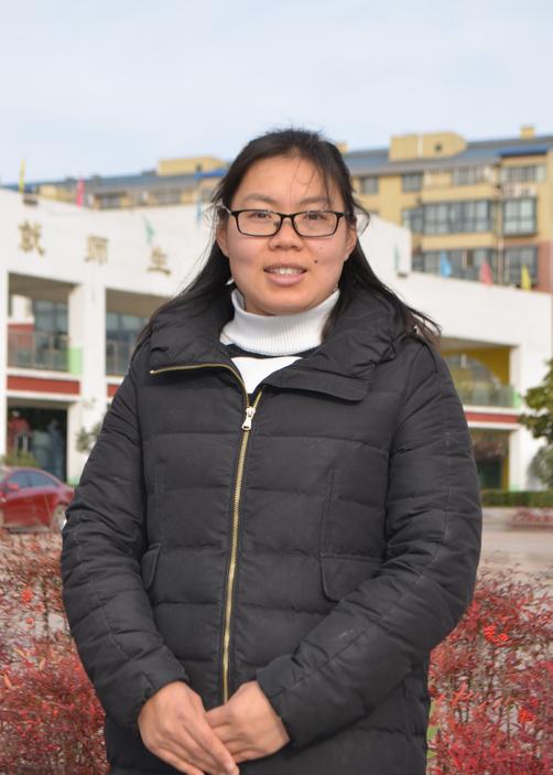 王丁丁.jpg
